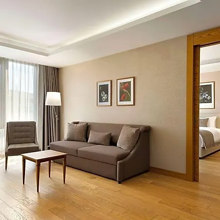 Hotel Ramada & By Wyndham 4*