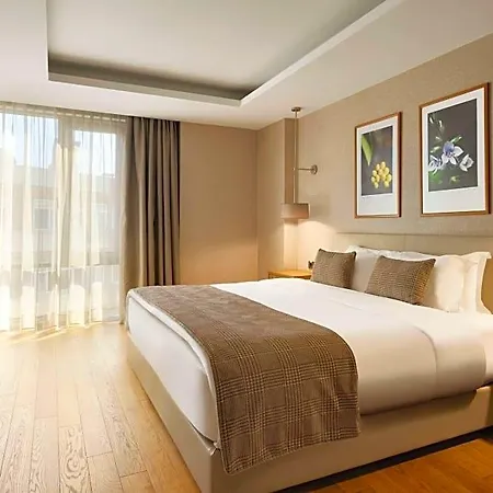 Hotel Ramada & By Wyndham 4*