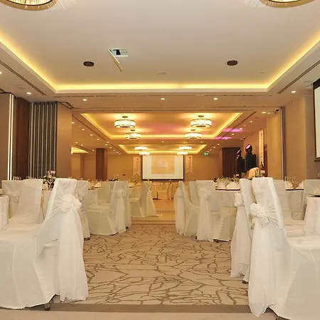 Hotel Ramada & By Wyndham Adana