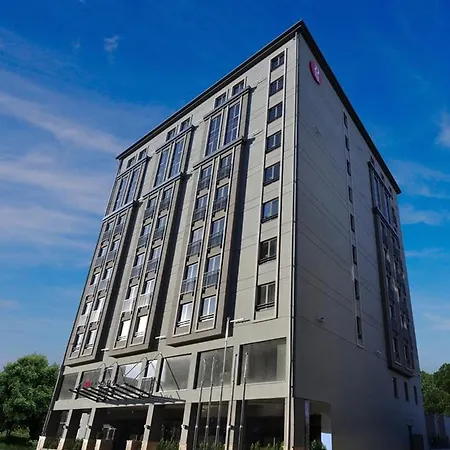 Hotel Ramada & By Wyndham 4*