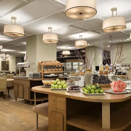 Готель Ramada & By Wyndham Адана