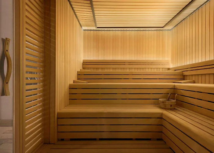 Ramada & 4* Адана