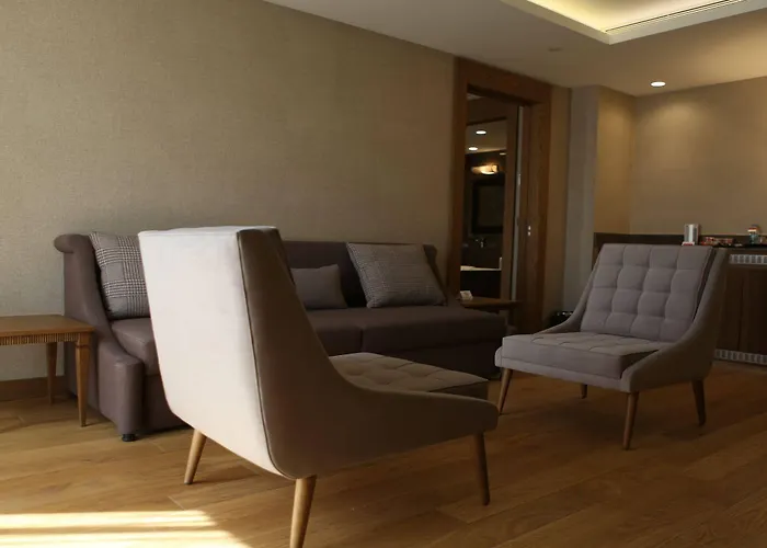 Ramada & Отель 4*